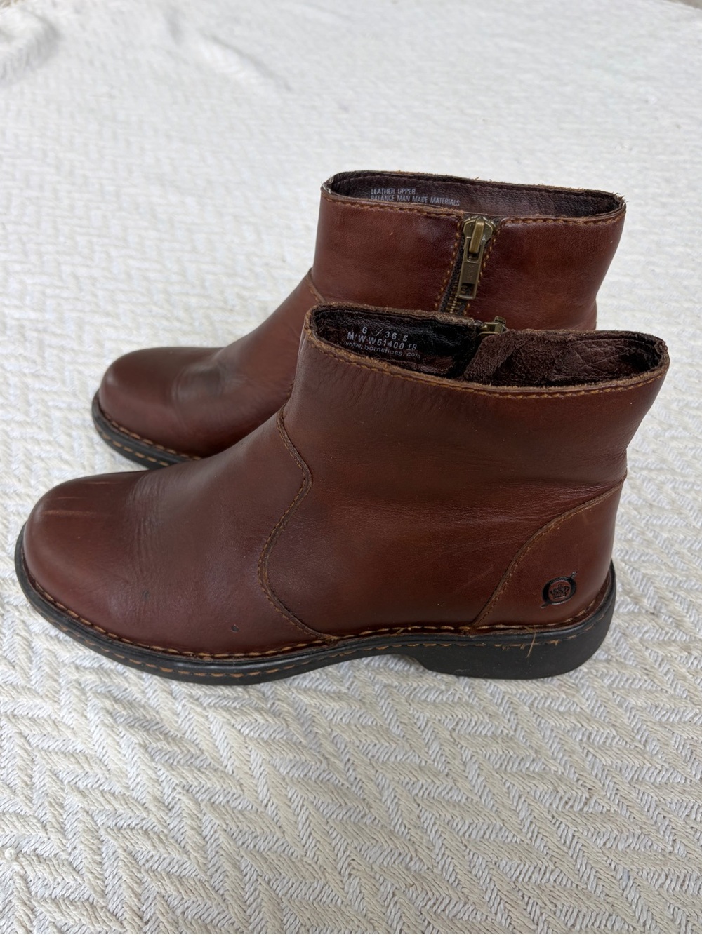 Born Tricia Brown Leather Zip Ankle Boots Women’s Size 6